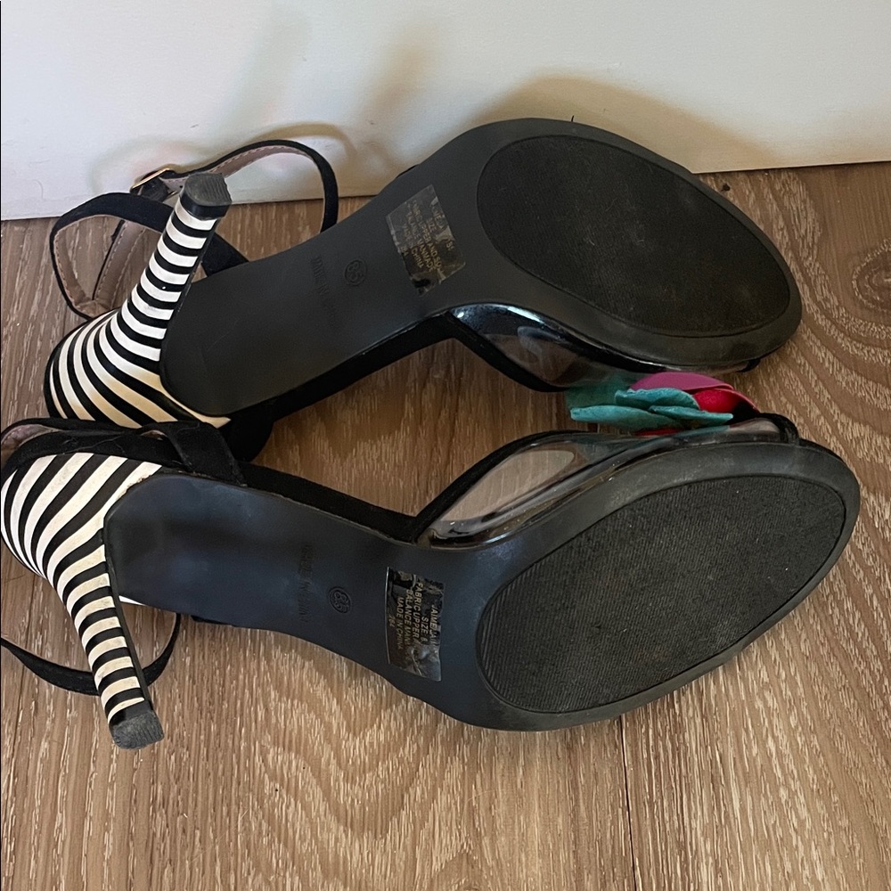 Betsey Johnson Black Heels with Colorful Floral Accents - Picture 5 of 10
